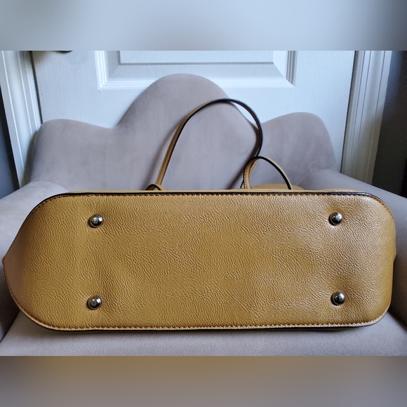 Nine West Pre-Loved Classic Carryall - Picture 7 of 16